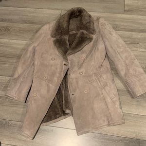 Gorgeous Super Cozy REAL Mountain Lamb Coat 🐏